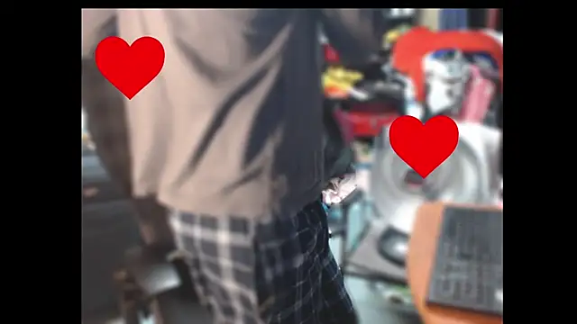 Snapshot of Gsmile1 chatting on 01/22/25, 01:53 Gsmile1 online show from 01/22/25, 01:53