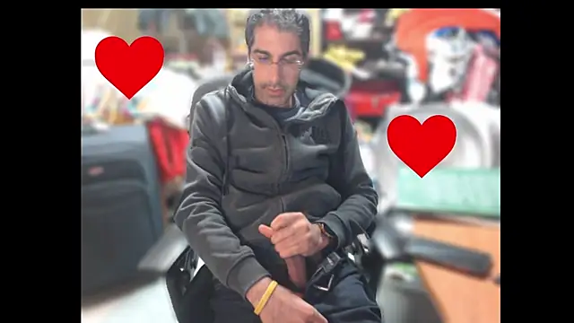 Snapshot of Gsmile1 chatting on 02/02/25, 05:48 Gsmile1 online show from 02/02/25, 05:48