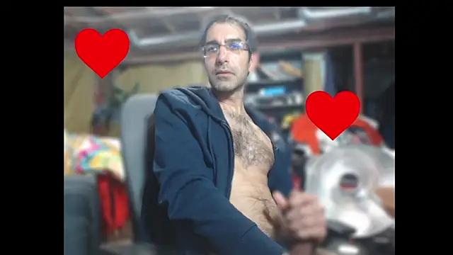 Snapshot of Gsmile1 chatting on 02/23/25, 05:39 Gsmile1 online show from 02/23/25, 05:39