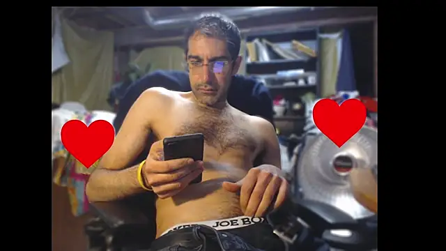 Snapshot of Gsmile1 chatting on 03/15/25, 07:48 Gsmile1 online show from 03/15/25, 07:48