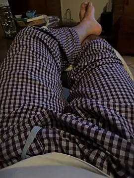 Snapshot of xhamster2021 chatting on 10/22/25, 09:36 xhamster2021 online show from 10/22/25, 09:36