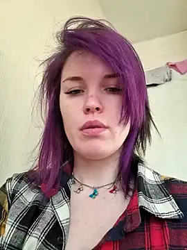 LazyTanukii online show from 02/05/25, 08:43