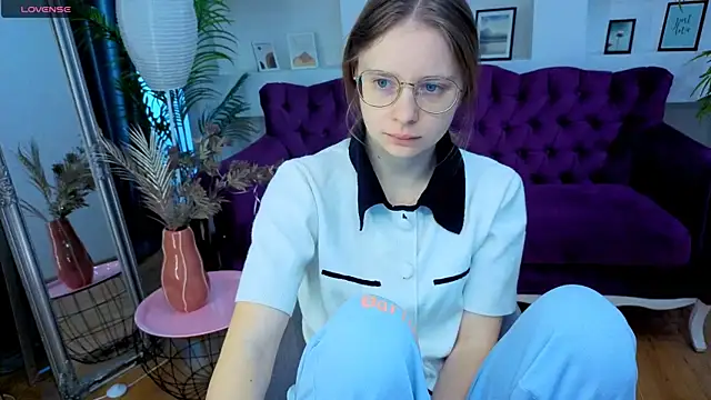 CharmedDoll online show from 05/29/26, 06:33