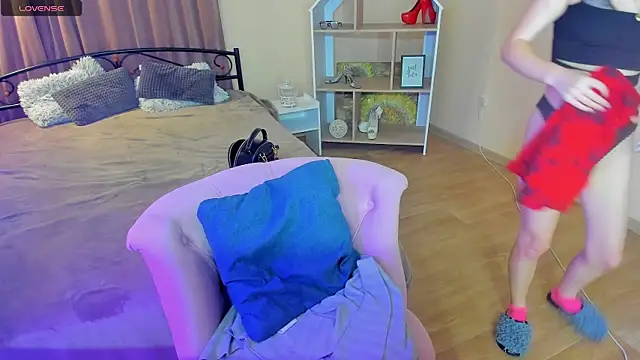 CharmedDoll online show from 07/11/26, 12:30