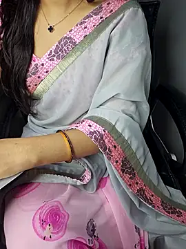 aliyaah singh online show from 10/28/25, 05:48