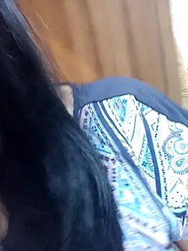 Snapshot of Queen_sousou chatting on 11/15/25, 12:41 Queen sousou online show from 11/15/25, 12:41