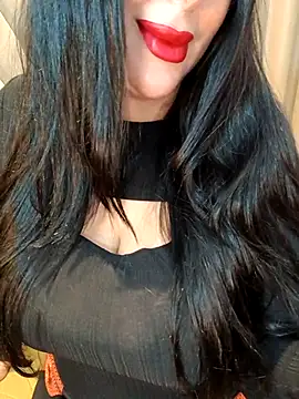 Snapshot of Queen_sousou chatting on 12/19/25, 08:27 Queen sousou online show from 12/19/25, 08:27