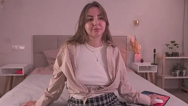 FluffyHat online show from 10/04/25, 02:59