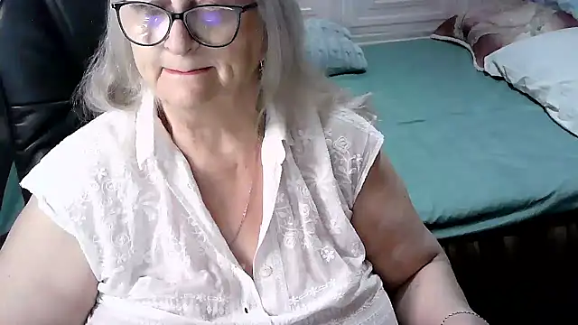 LolkaAlyss online show from 01/17/26, 04:00