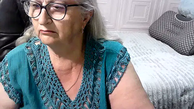 Snapshot of LolkaAlyss chatting on 06/16/26, 10:01 LolkaAlyss online show from 06/16/26, 10:01