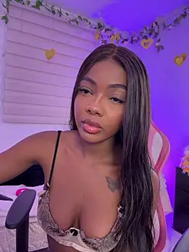 Snapshot of Vane_Rossee chatting on 05/12/26, 11:24 Vane Rossee online show from 05/12/26, 11:24