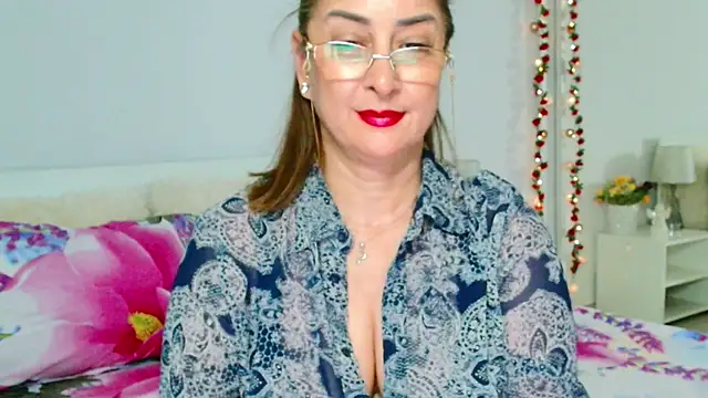 Tyana40 online show from 05/15/26, 10:50