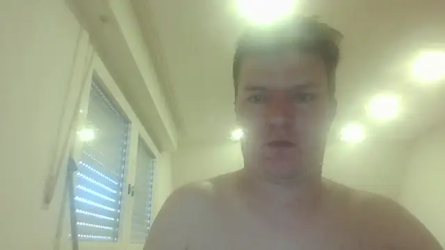 Snapshot of Tommyboy1279 chatting on 03/19/25, 02:46 Tommyboy1279 online show from 03/19/25, 02:46