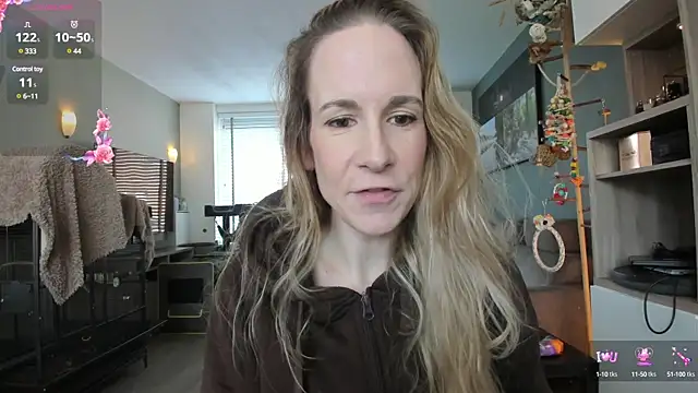 NaomiAndFriends online show from 02/03/25, 10:03