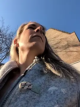 NaomiAndFriends online show from 03/03/26, 08:42