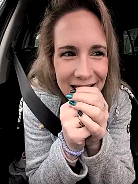 NaomiAndFriends online show from 04/11/26, 09:13