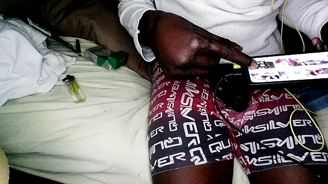 RinsingWood84 online show from 02/03/26, 07:46