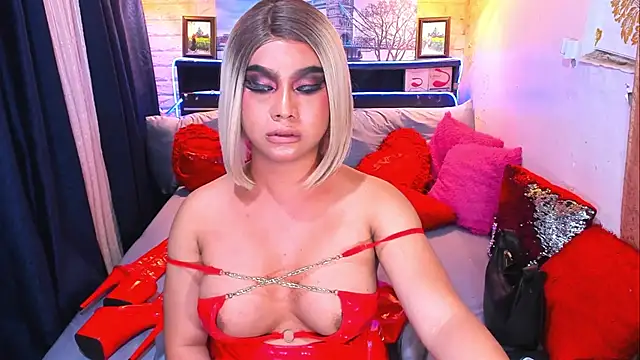 TsGoddessNhicolle online show from 02/11/25, 08:31