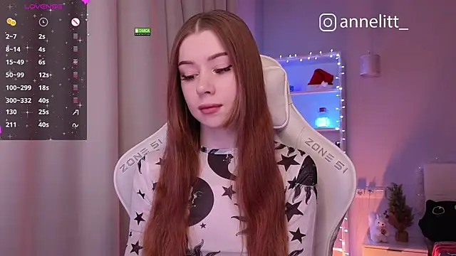 Snapshot of Annelitt chatting on 12/26/24, 06:12 Annelitt online show from 12/26/24, 06:12