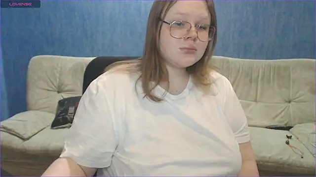 Touch me more please online show from 03/12/25, 08:41