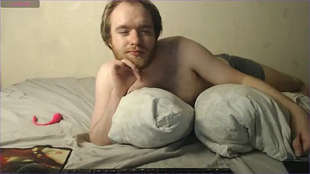 Snapshot of Touch_me_more_please chatting on 07/20/26, 10:39 Touch me more please online show from 07/20/26, 10:39