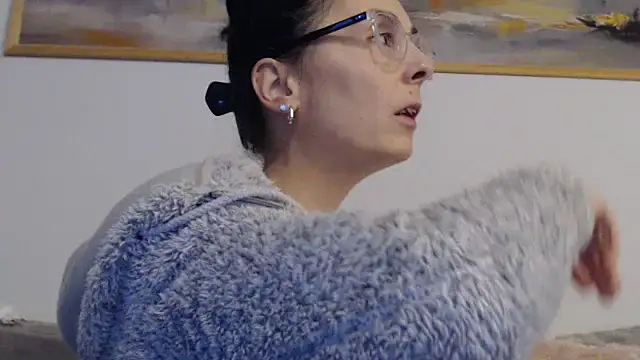 Snapshot of cleophee chatting on 02/14/26, 07:27 cleophee online show from 02/14/26, 07:27