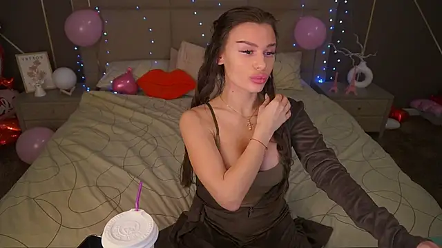 Snapshot of MadissonSoft chatting on 02/23/26, 01:41 MadissonSoft online show from 02/23/26, 01:41