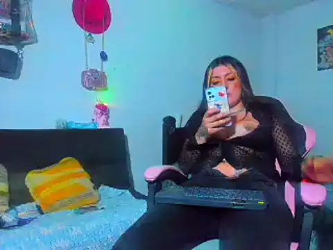 MARIANAWEED online show from 02/25/26, 01:04