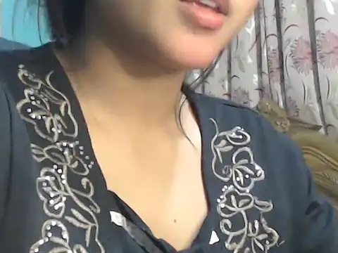 Snapshot of NancyRuvi chatting on 01/01/25, 02:42 NancyRuvi online show from 01/01/25, 02:42