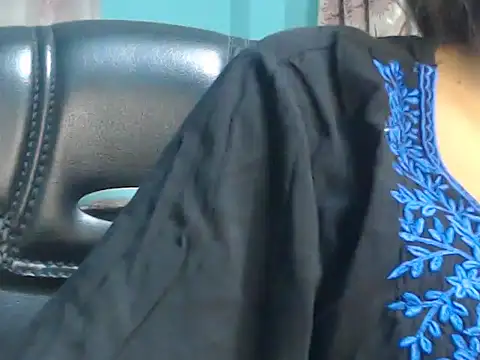 Snapshot of NancyRuvi chatting on 01/14/25, 04:18 NancyRuvi online show from 01/14/25, 04:18