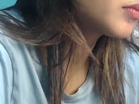 Snapshot of NancyRuvi chatting on 01/20/25, 05:27 NancyRuvi online show from 01/20/25, 05:27
