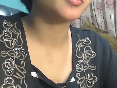 Snapshot of NancyRuvi chatting on 01/21/25, 03:32 NancyRuvi online show from 01/21/25, 03:32