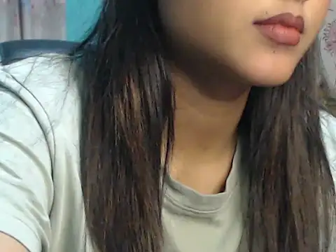 Snapshot of NancyRuvi chatting on 02/15/25, 03:17 NancyRuvi online show from 02/15/25, 03:17
