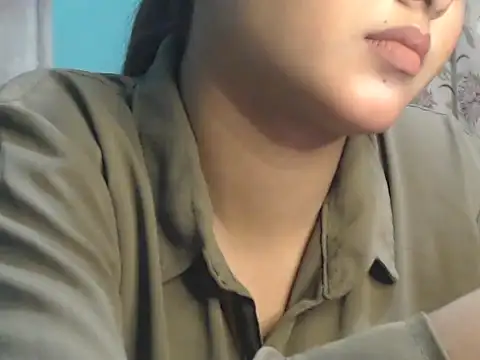 NancyRuvi online show from 11/27/25, 03:03