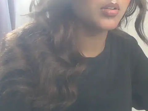 Snapshot of NancyRuvi chatting on 05/31/26, 04:03 NancyRuvi online show from 05/31/26, 04:03