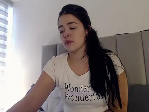 Aleska  Bell online show from 12/05/25, 08:27