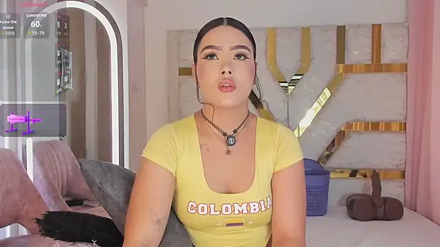sophy champagne online show from 07/15/26, 01:00