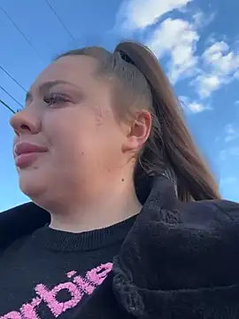 Snapshot of Sara_Slow chatting on 02/19/25, 01:39 Sara Slow online show from 02/19/25, 01:39