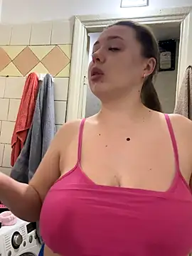 Snapshot of Sara_Slow chatting on 09/25/25, 05:22 Sara Slow online show from 09/25/25, 05:22