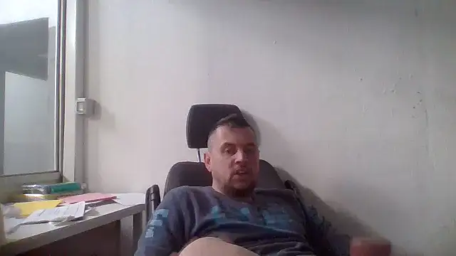 Snapshot of rabyto2 chatting on 02/08/25, 03:42 rabyto2 online show from 02/08/25, 03:42