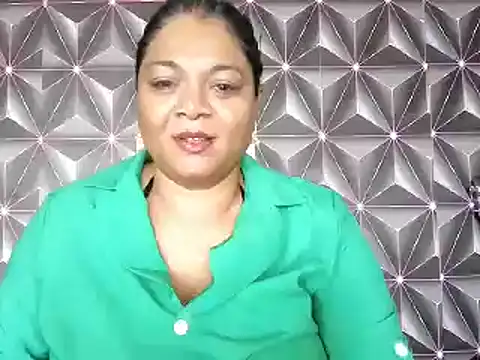 Snapshot of IndianDelia chatting on 04/19/26, 07:29 IndianDelia online show from 04/19/26, 07:29