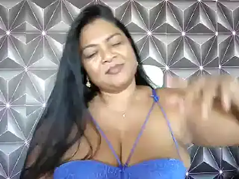 Snapshot of IndianDelia chatting on 05/09/26, 01:27 IndianDelia online show from 05/09/26, 01:27