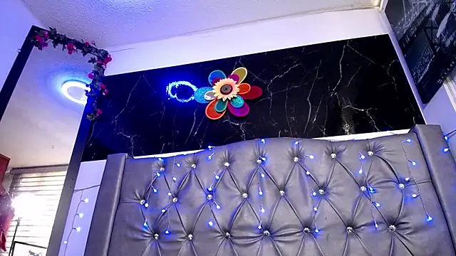 LAILAGUMMY online show from 02/10/25, 06:24