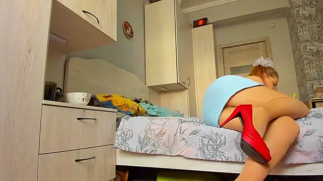 DUSSY PUSSY online show from 10/14/25, 04:02