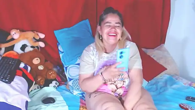 estrellita fugaz16x online show from 10/22/25, 12:00