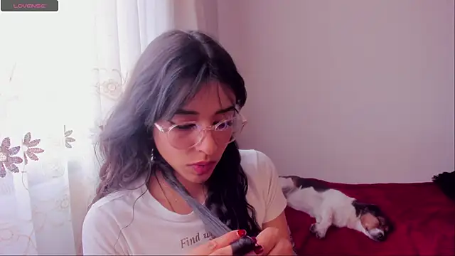 aluna 0310 online show from 12/16/24, 07:54