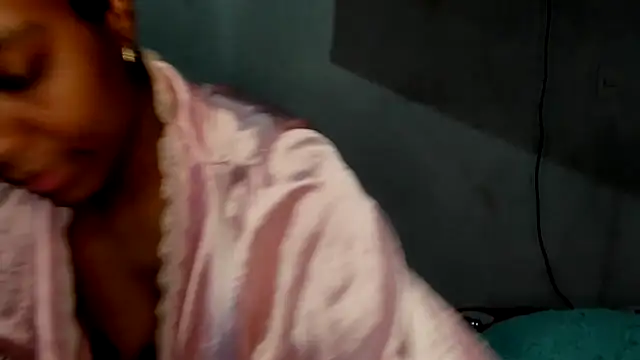 thaimy  online show from 09/19/25, 11:27