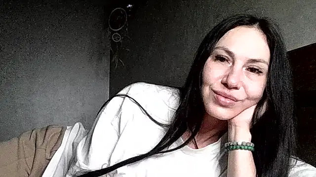 JulianaGold1 online show from 02/12/26, 09:10