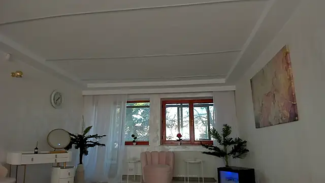 TiffanyHouston  online show from 01/17/25, 07:19