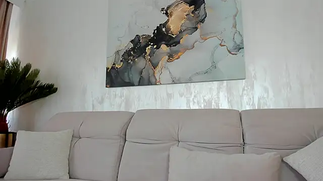 TiffanyHouston  online show from 01/30/25, 12:48